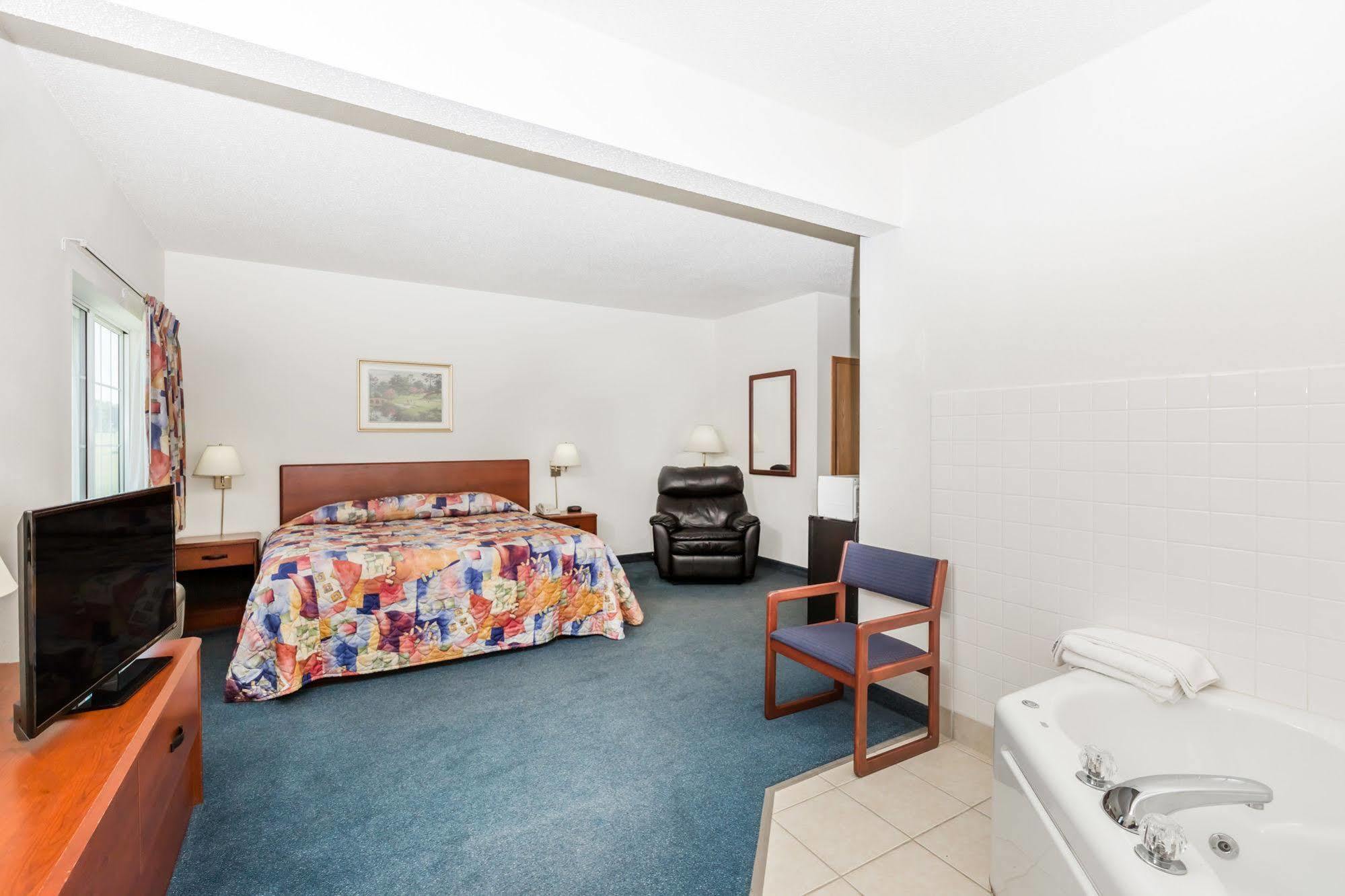 Hotel Super 8 By Wyndham 2*